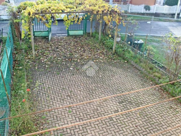 casa indipendente in vendita a Nole