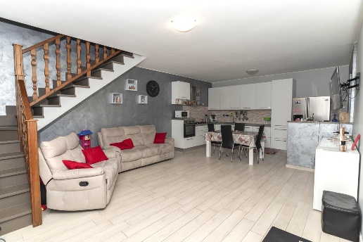 casa indipendente in vendita a Nole