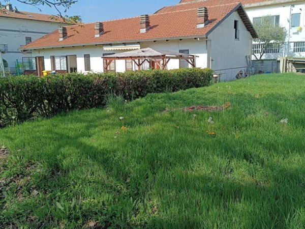 casa indipendente in vendita a Nole