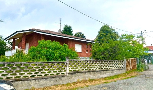casa indipendente in vendita a Nole