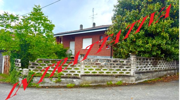 casa indipendente in vendita a Nole