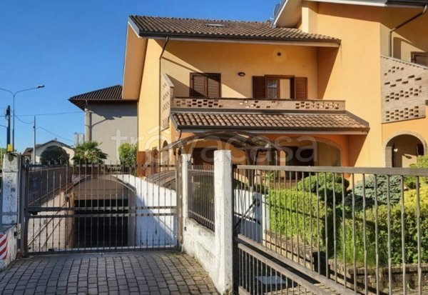 casa indipendente in vendita a Nole