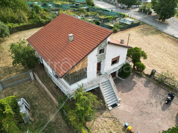 casa indipendente in vendita a Nole