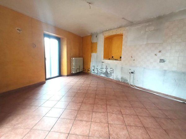 casa indipendente in vendita a Nole