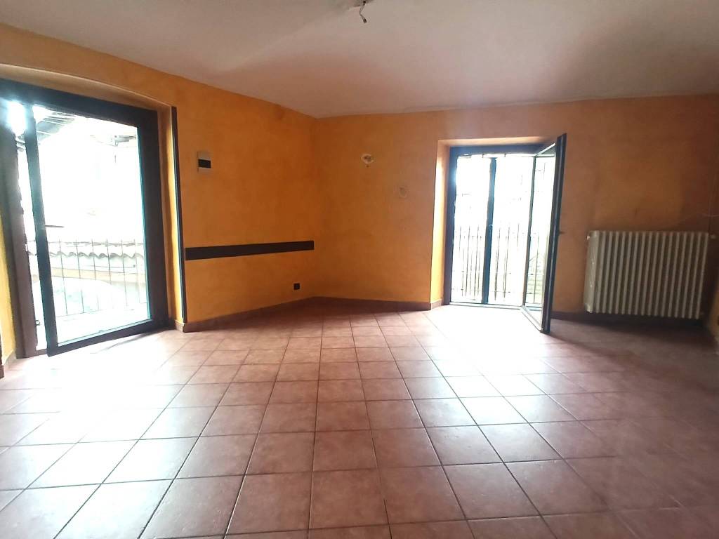 casa indipendente in vendita a Nole