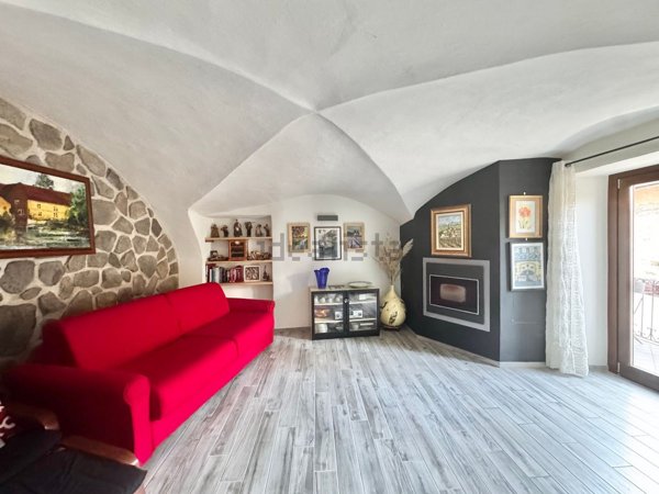 appartamento in vendita a Nomaglio