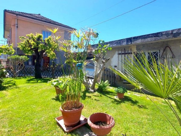 casa semindipendente in vendita a None