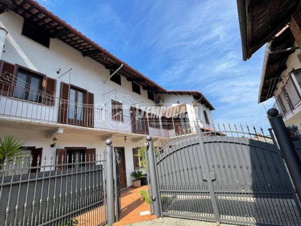 casa indipendente in vendita ad Oglianico