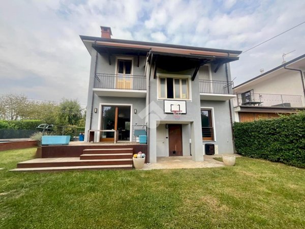 casa indipendente in vendita ad Oglianico