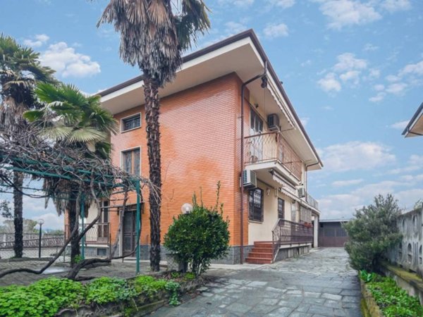 casa indipendente in vendita ad Orbassano