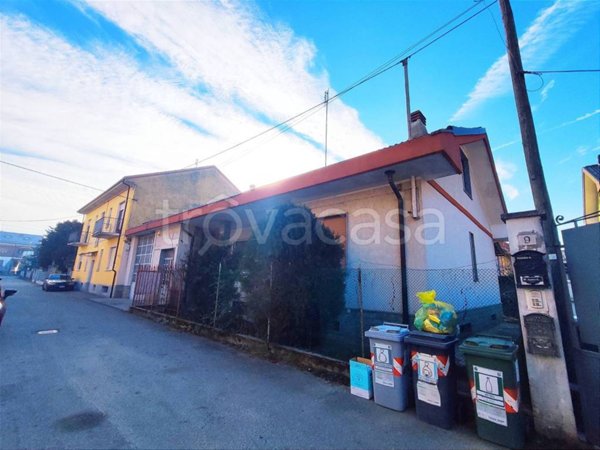 casa indipendente in vendita ad Orbassano