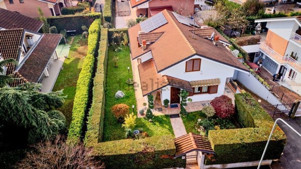casa indipendente in vendita ad Orbassano