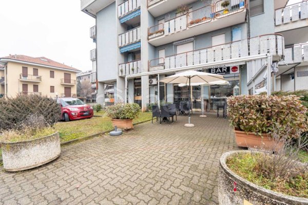negozio in vendita ad Orbassano