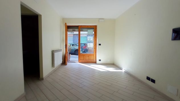 negozio in vendita ad Orbassano