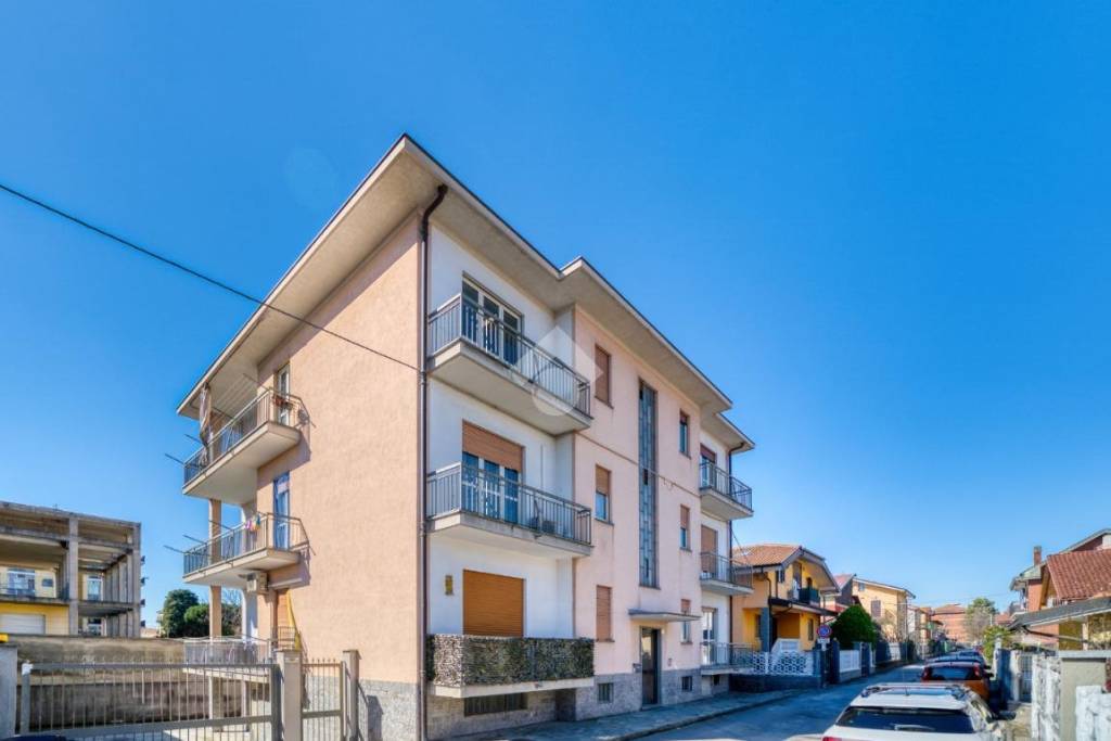 appartamento in vendita ad Orbassano