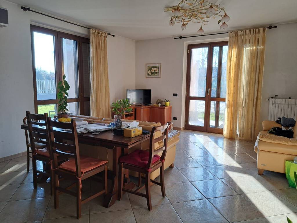 casa indipendente in vendita ad Orbassano