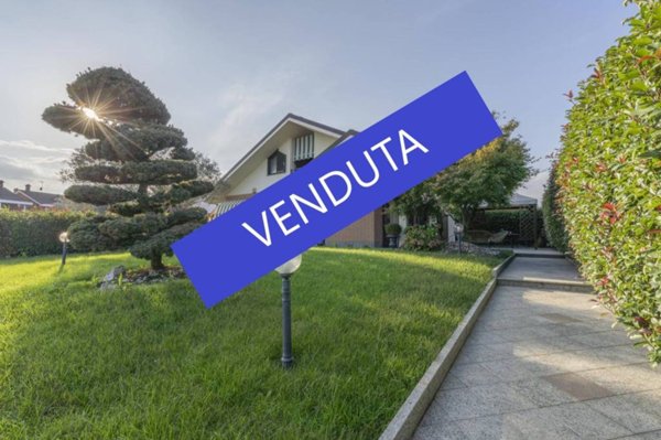 casa indipendente in vendita ad Orbassano