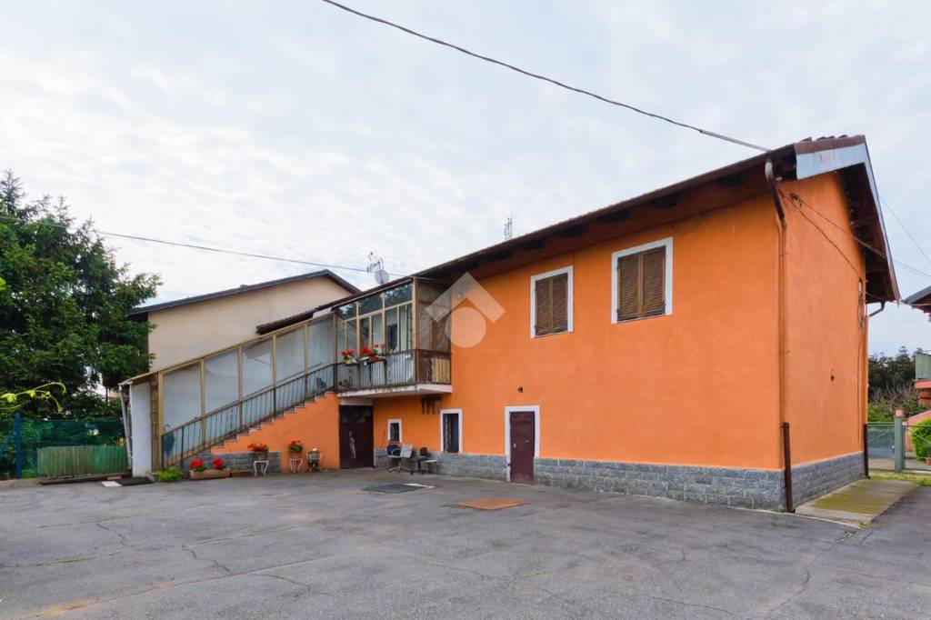 casa indipendente in vendita ad Orbassano