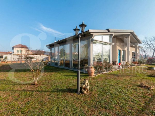casa indipendente in vendita ad Orbassano