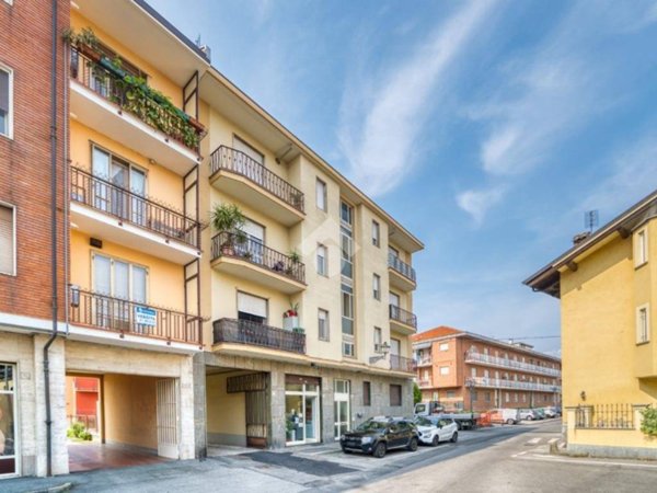 intera palazzina in vendita ad Orbassano