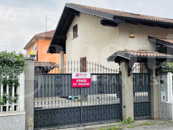 casa indipendente in vendita ad Orbassano