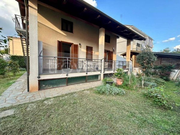 casa indipendente in vendita ad Orbassano