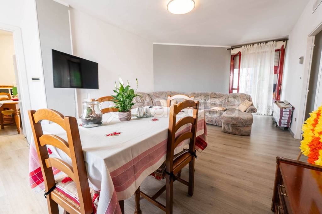 appartamento in vendita ad Orbassano