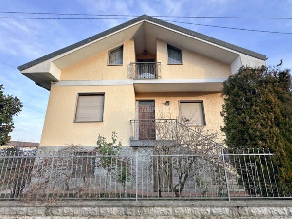 casa indipendente in vendita ad Orbassano