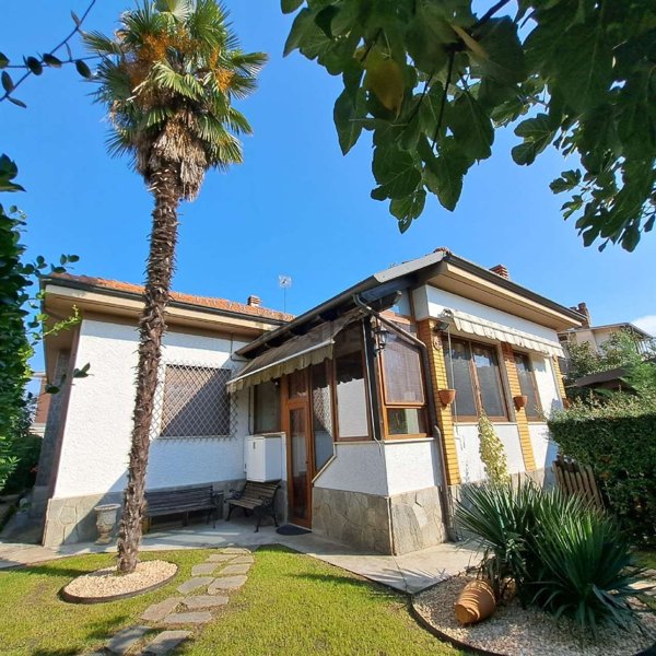 casa indipendente in vendita ad Orbassano