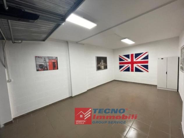 negozio in vendita ad Orbassano