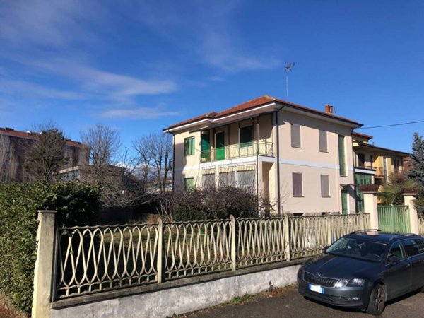 casa indipendente in vendita ad Orbassano