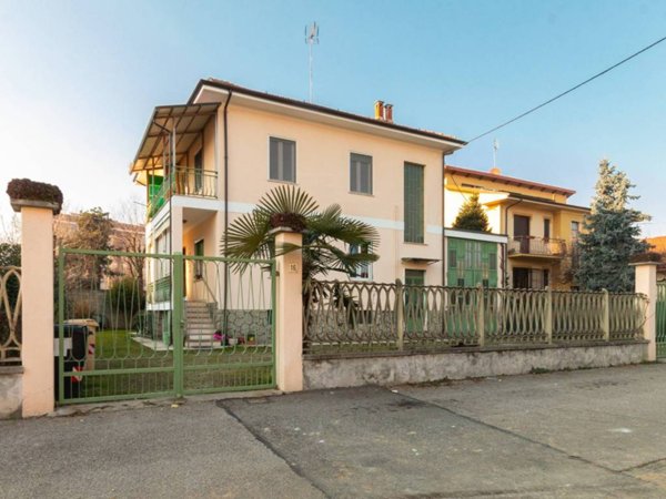 casa indipendente in vendita ad Orbassano