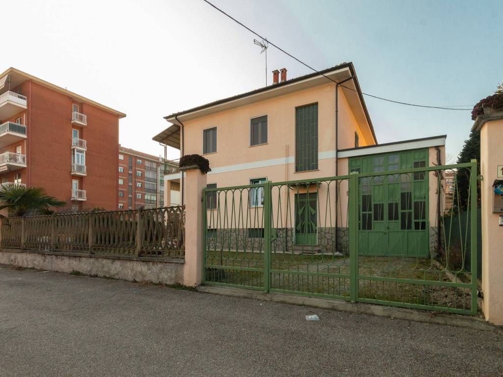 casa indipendente in vendita ad Orbassano
