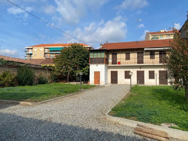 casa indipendente in vendita ad Orbassano