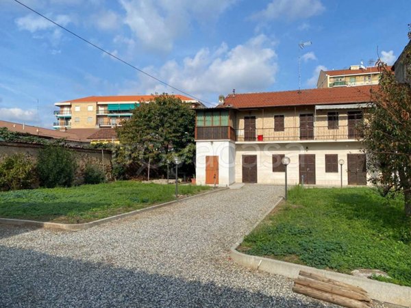casa indipendente in vendita ad Orbassano