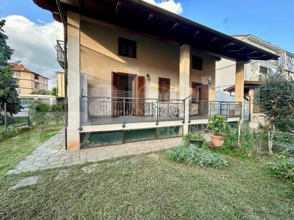 casa indipendente in vendita ad Orbassano