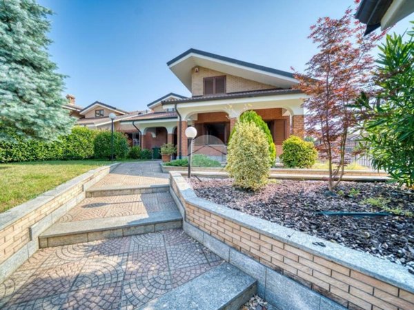 casa indipendente in vendita ad Orbassano