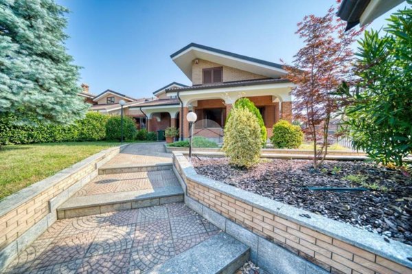 casa indipendente in vendita ad Orbassano