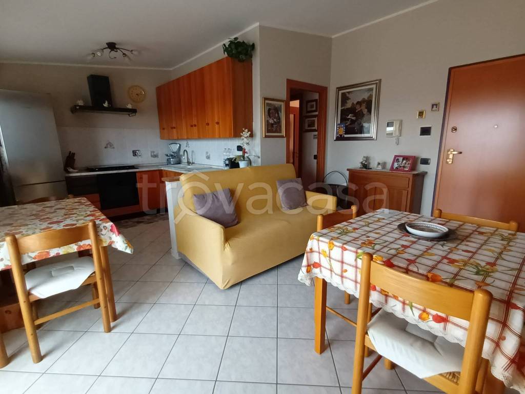 appartamento in vendita ad Orbassano