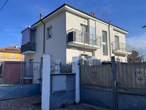 casa indipendente in vendita ad Orbassano