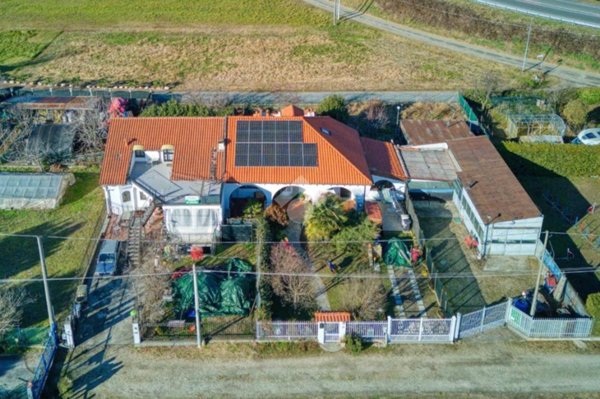 casa indipendente in vendita ad Orbassano
