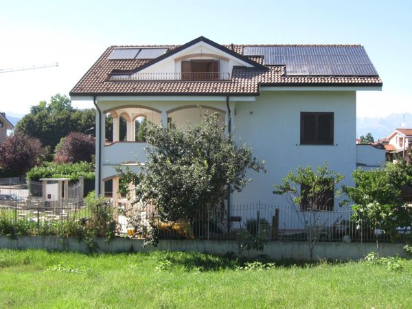 casa indipendente in vendita ad Orbassano