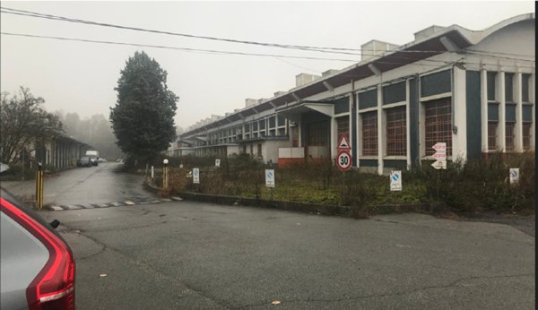 capannone in vendita ad Orbassano