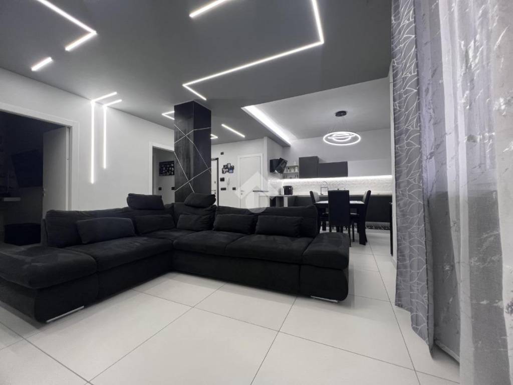 appartamento in vendita ad Orbassano