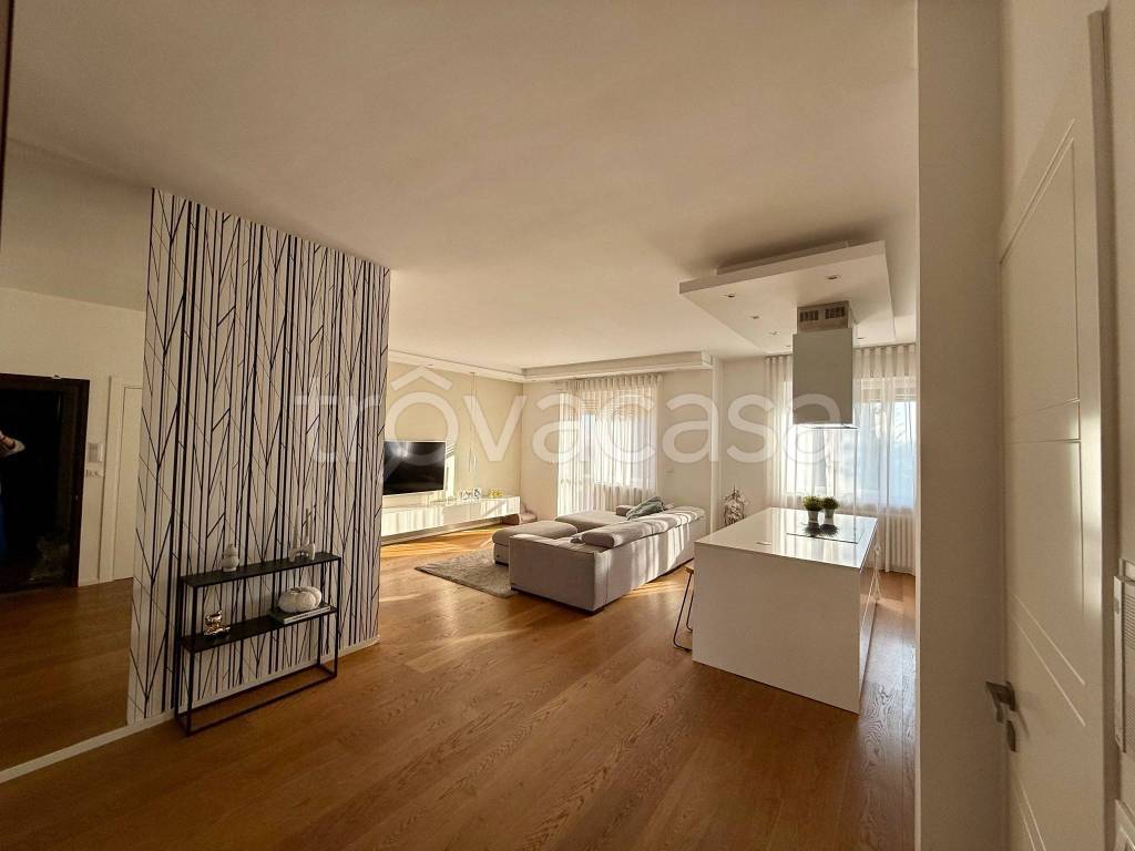 appartamento in vendita ad Orbassano