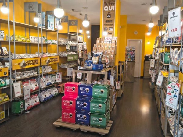 negozio in vendita ad Orbassano