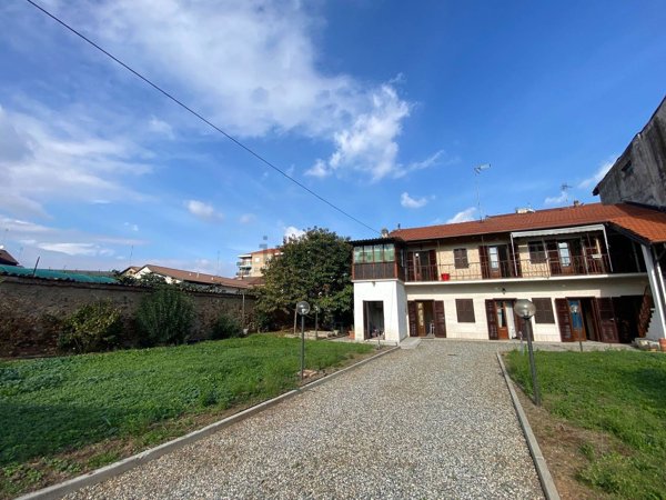 casa indipendente in vendita ad Orbassano