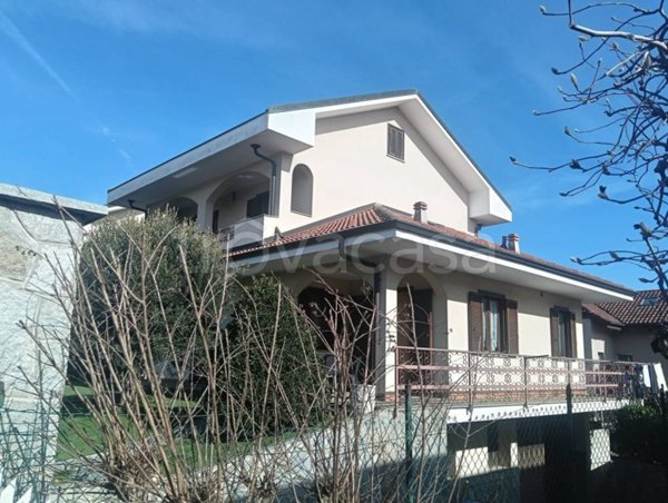 casa indipendente in vendita ad Orbassano