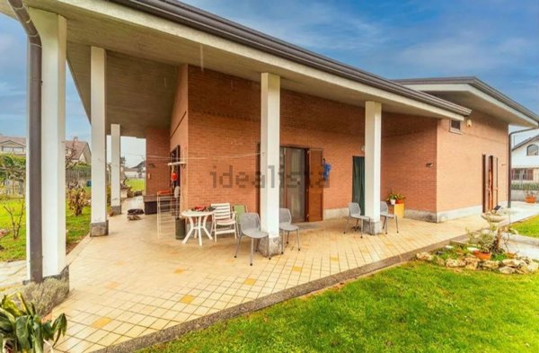casa indipendente in vendita ad Orbassano