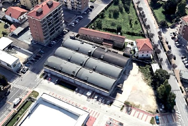 capannone in vendita ad Orbassano